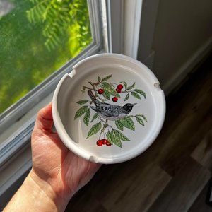 Vintage Cream Wild Bird & Holly Ashtray